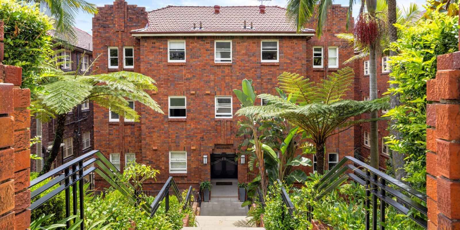 7/4 Aston Gardens Bellevue Hill