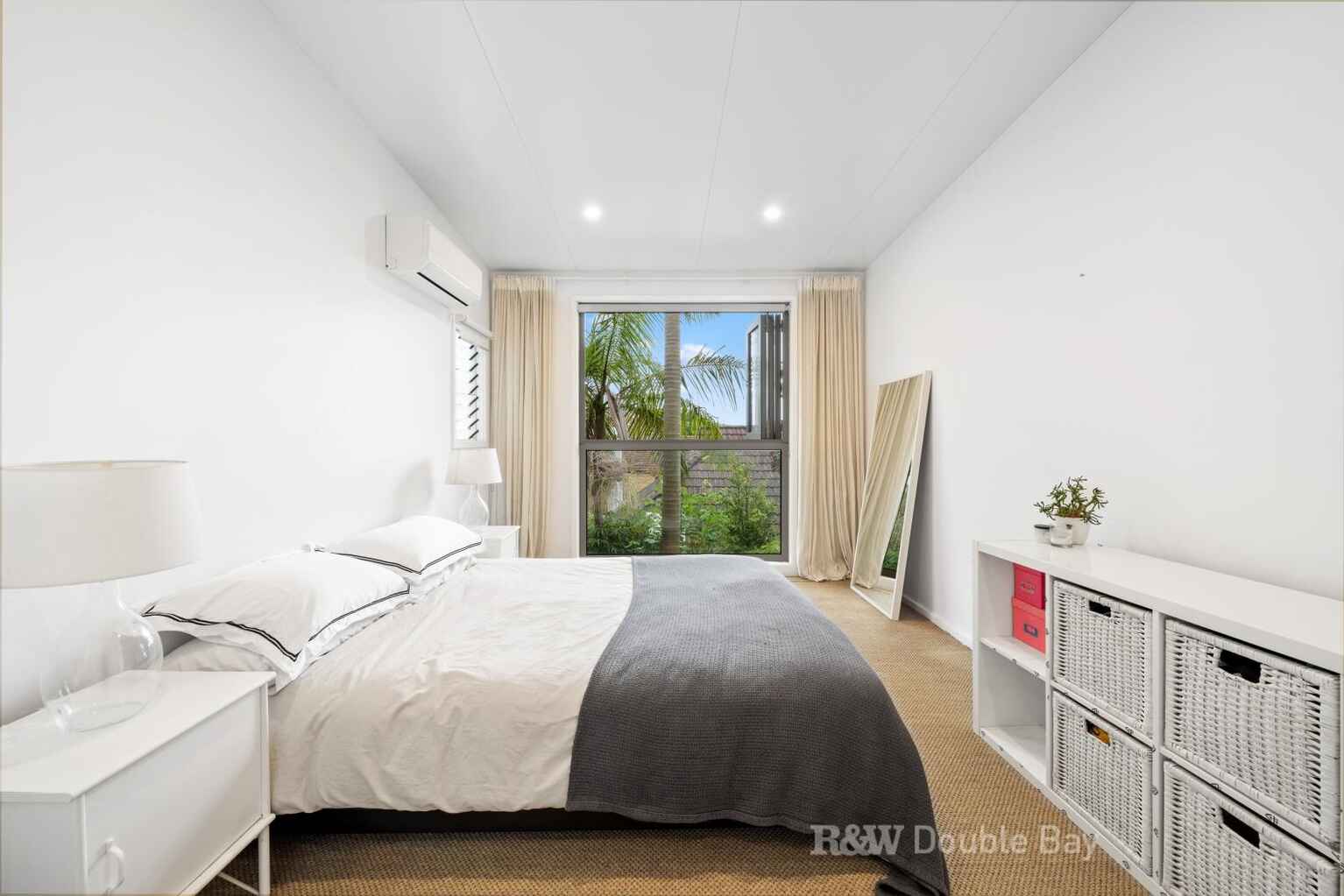 8B Castlefield Street Bondi