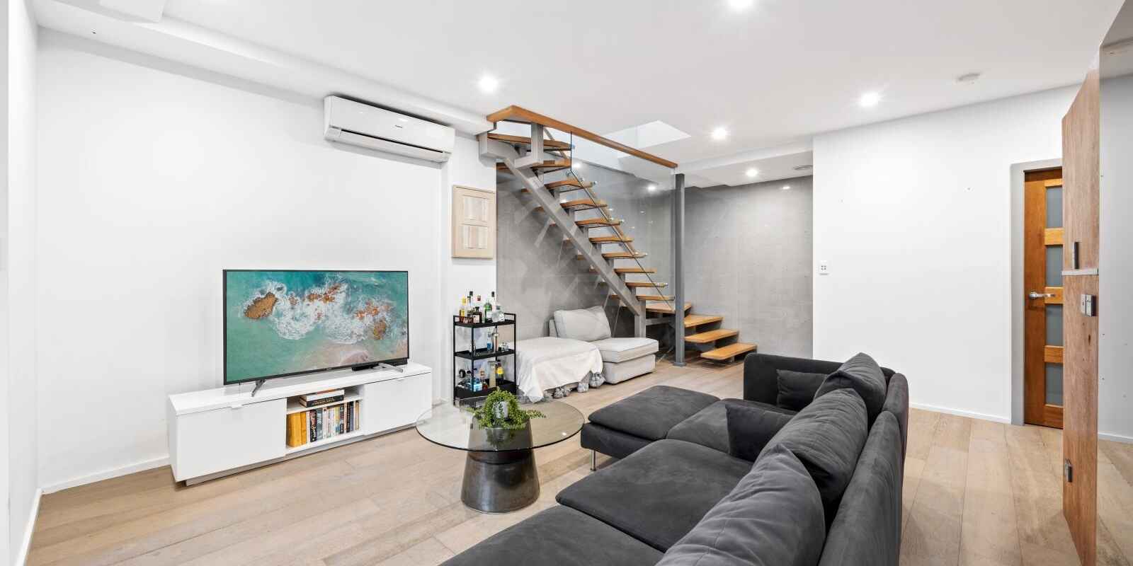 8B Castlefield Street Bondi