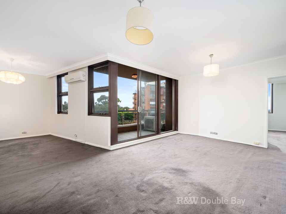 5B/2 Cook Road Centennial Park