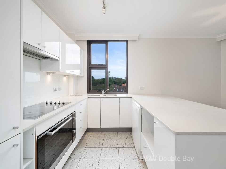 5B/2 Cook Road Centennial Park