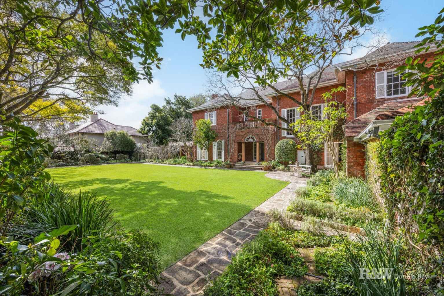 19 Kent Road Rose Bay