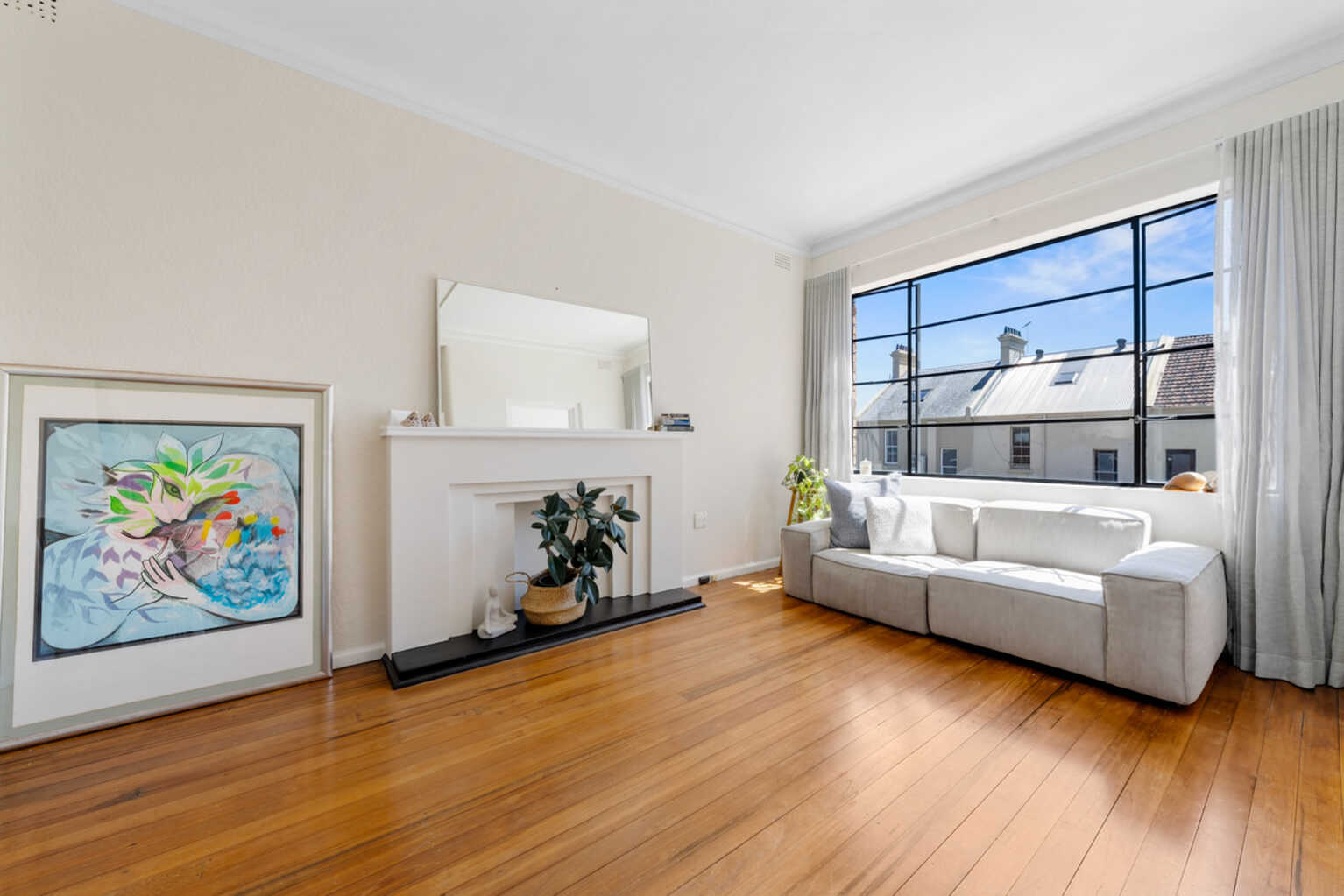18/10C Challis Avenue Potts Point