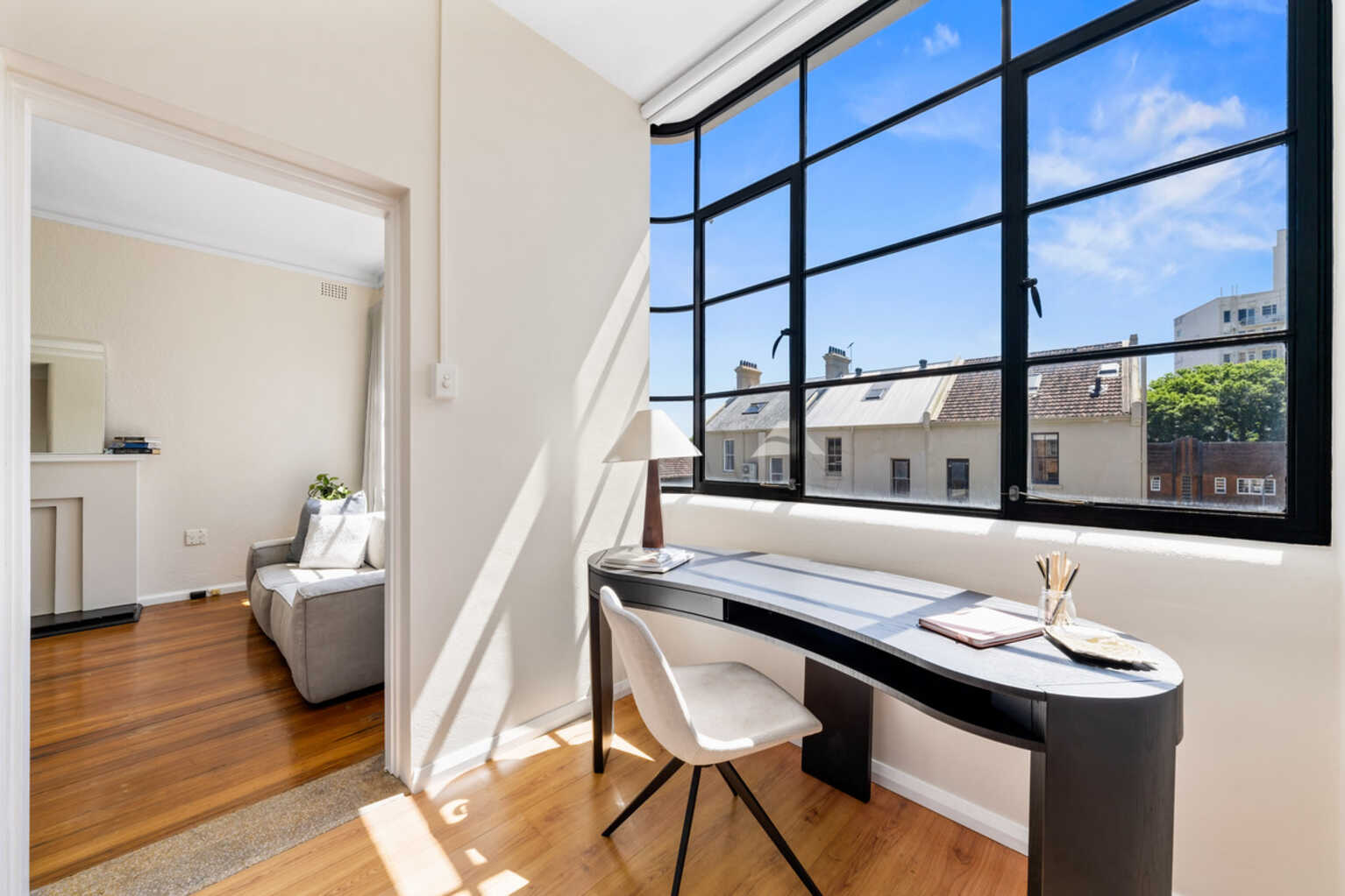 18/10C Challis Avenue Potts Point