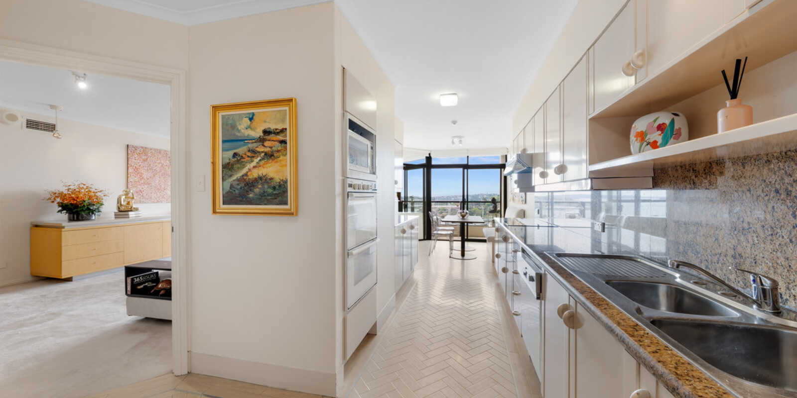 1803/180 Ocean Street Edgecliff