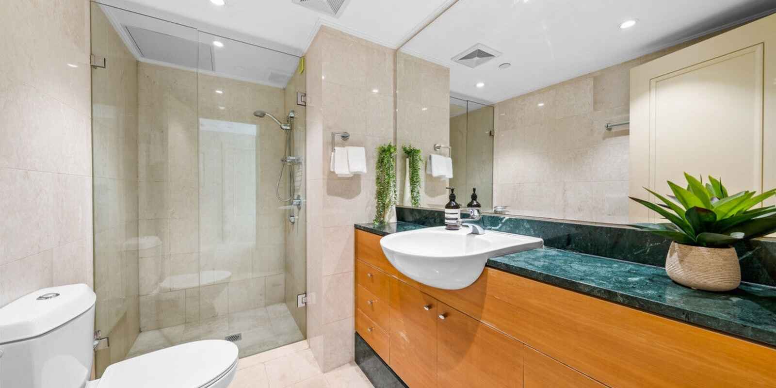 2909/68-70 Market Street Sydney 2909/68-70 Market Street Sydney