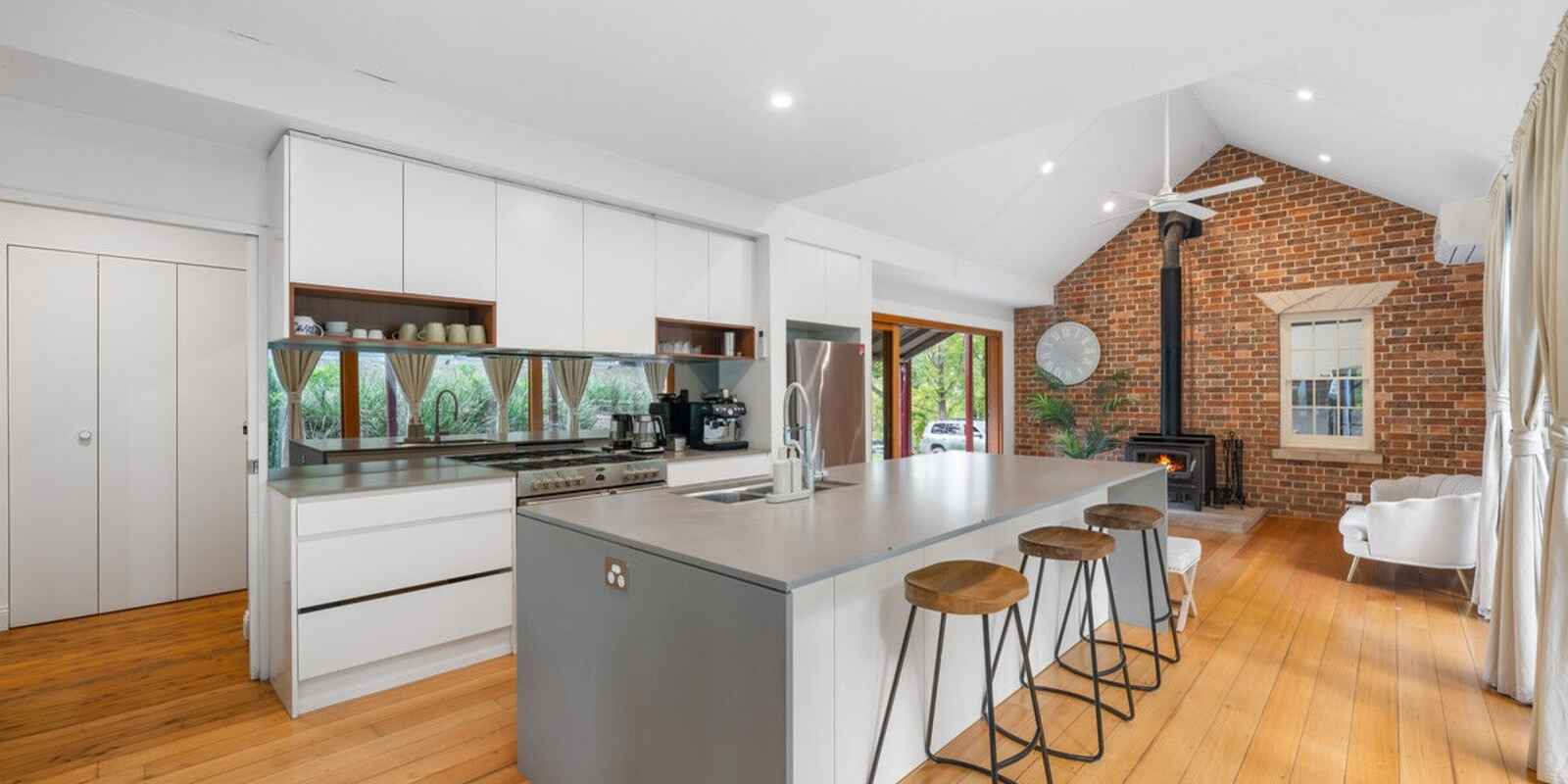 802 Lower Colo Road Lower Portland