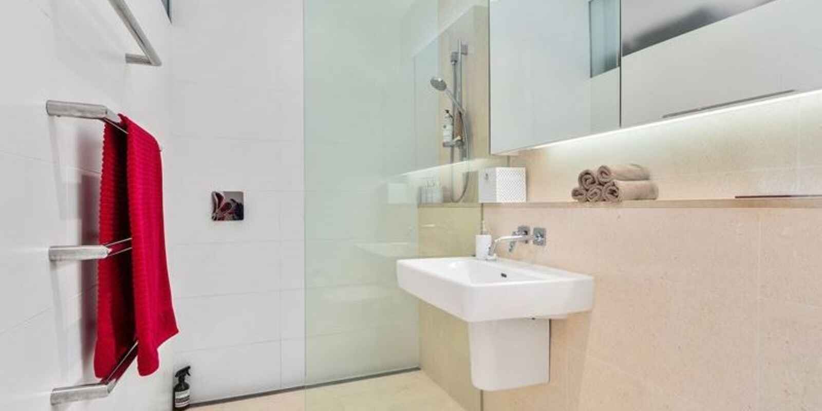 6 Roylston Lane (Access via Hampden St) Paddington