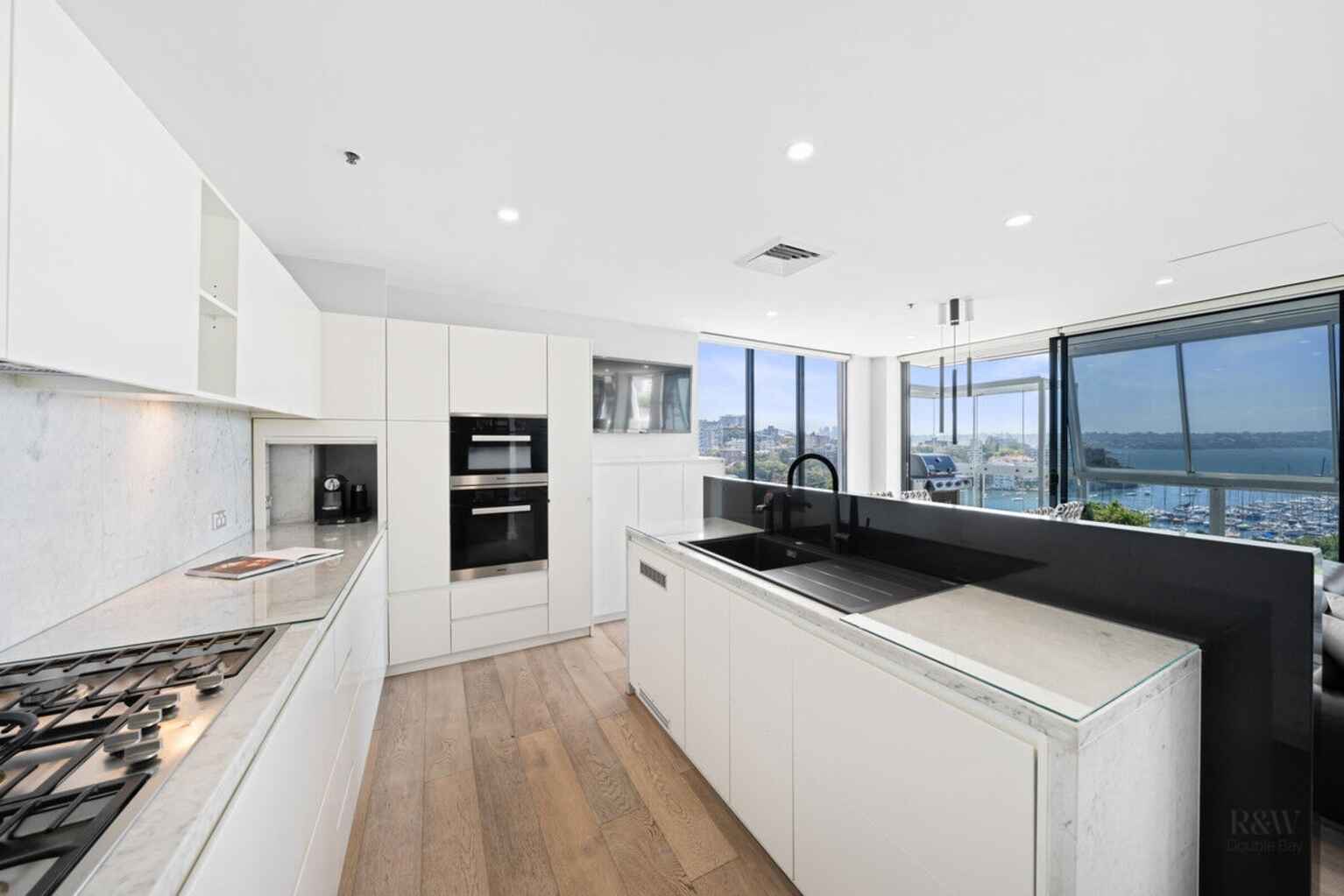 1002/85-97 New South Head Road Edgecliff