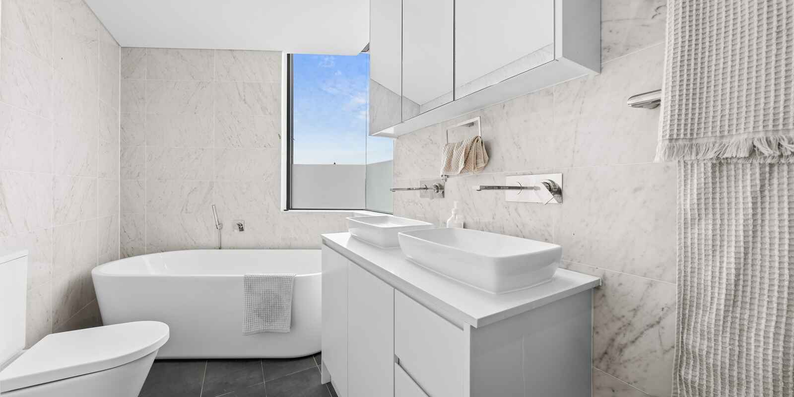 2/26 Carlisle Street Rose Bay