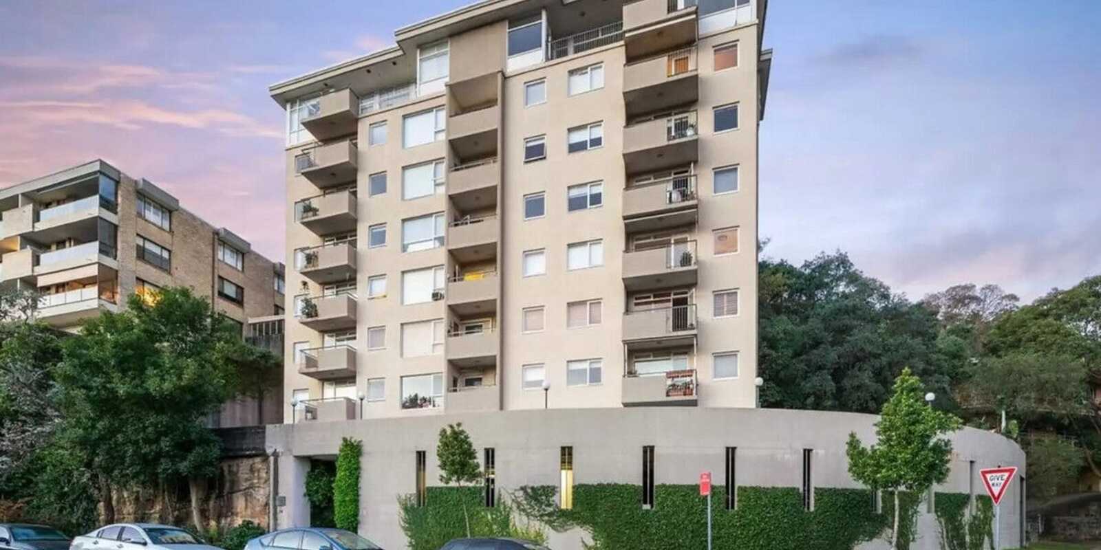 62/14 Leura Road Double Bay