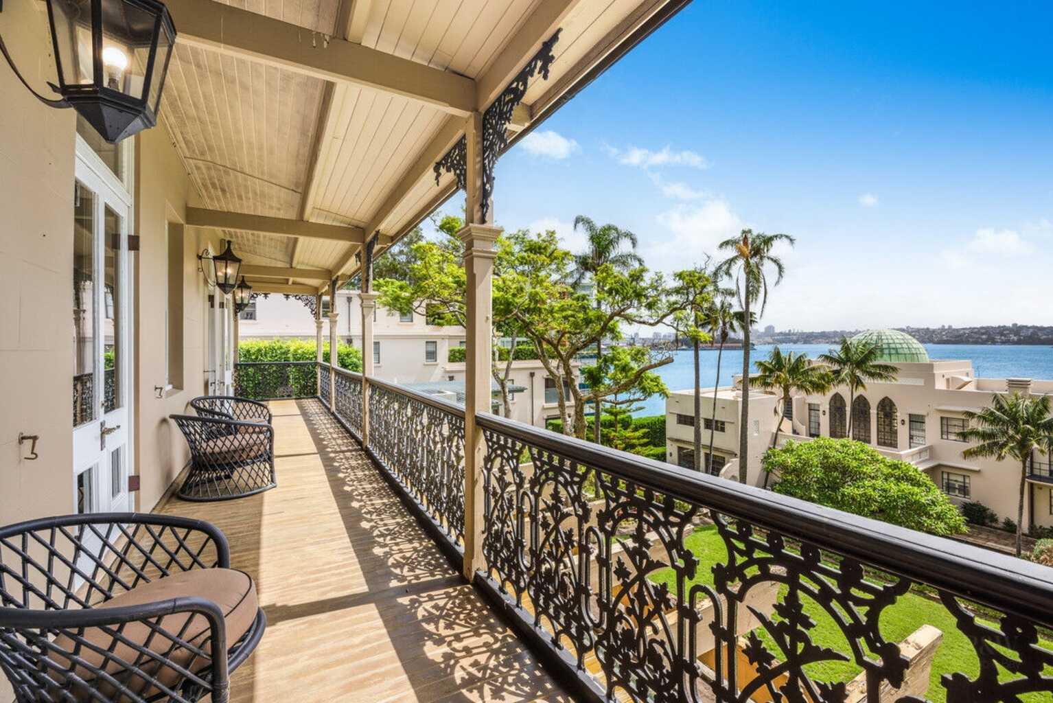 84 Darling Point Darling Point