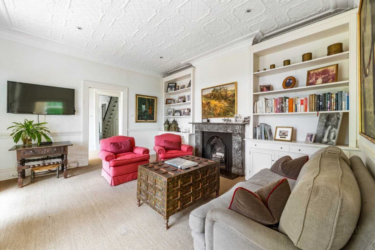 84 Darling Point Darling Point