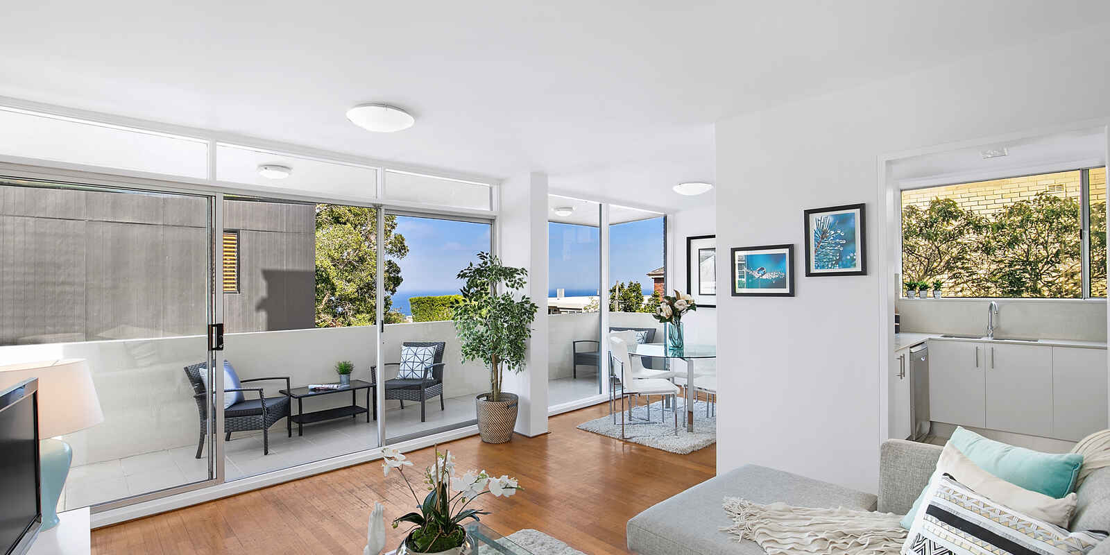 2/22 Glen Street Bondi