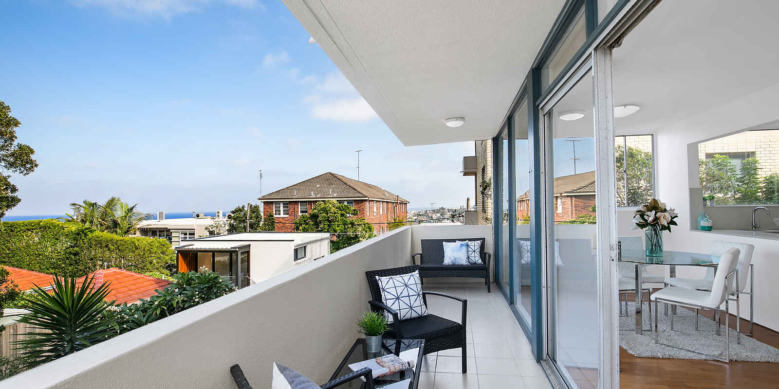 2/22 Glen Street Bondi