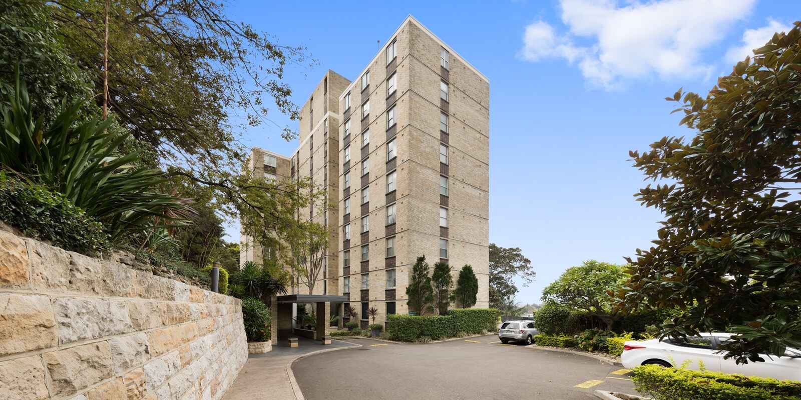 23/16-18 Eastbourne Road Darling Point