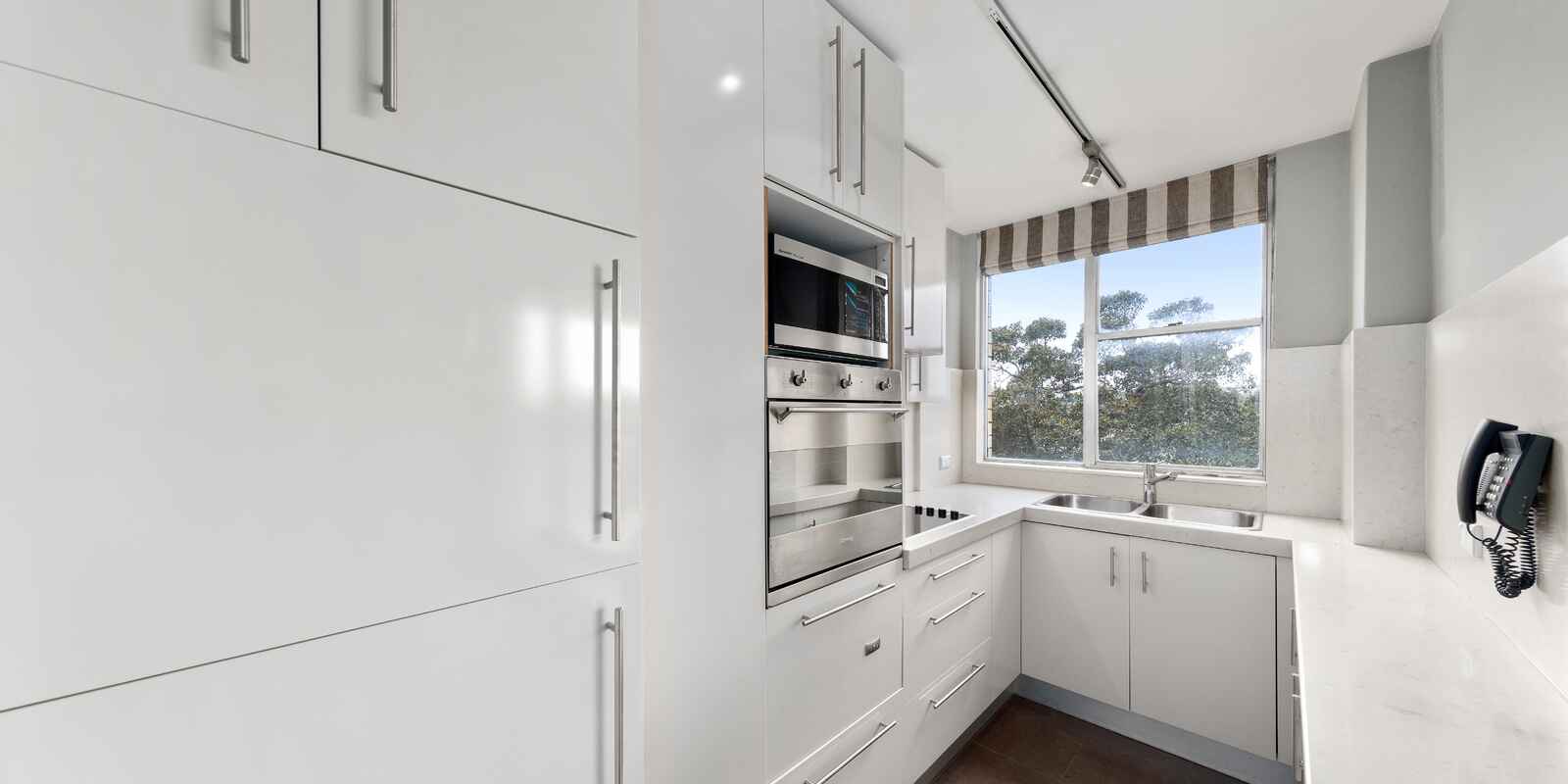 23/16-18 Eastbourne Road Darling Point